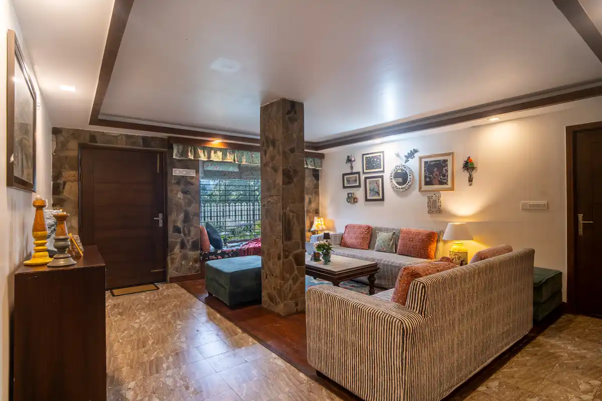 Woodbury Mansion, Nainital