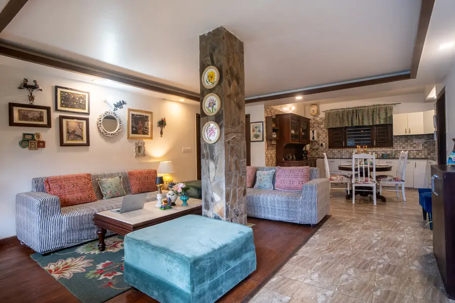 Woodbury Mansion, Nainital