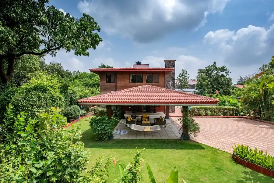 Woodstone Villa w/ Private Pool, Lonavala
