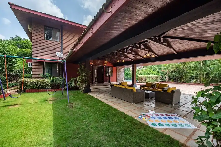 Woodstone Villa w/ Private Pool, Lonavala