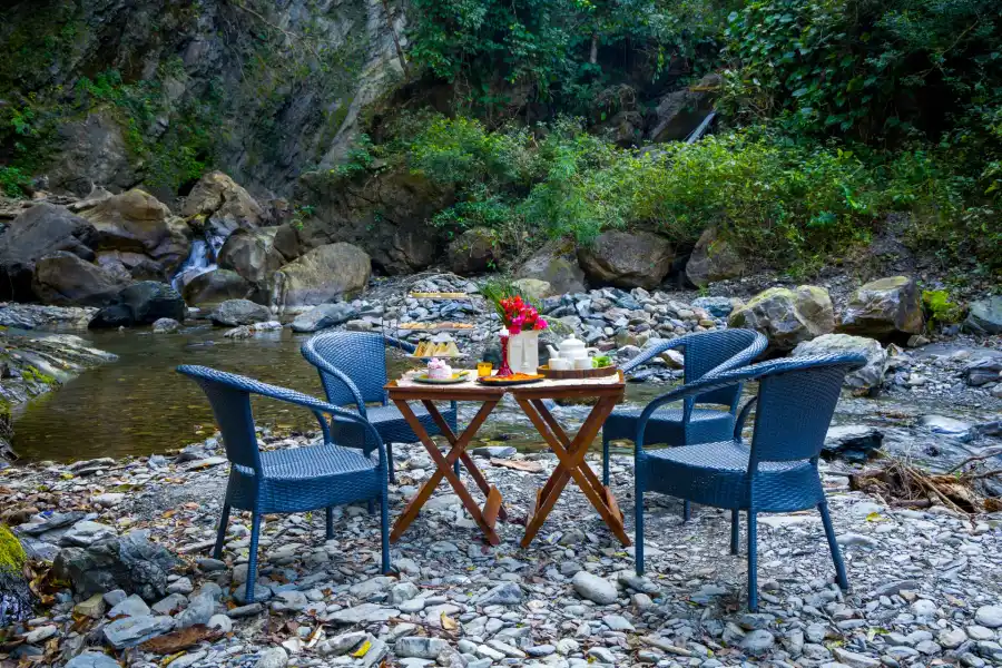 Zephyr Bliss, Mussoorie