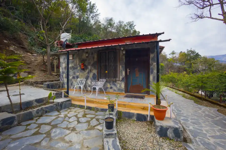 Zephyr Classic Hut, Mussoorie