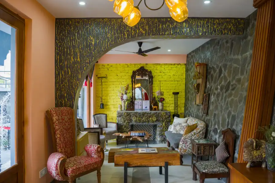 Zephyr Classic Hut, Mussoorie