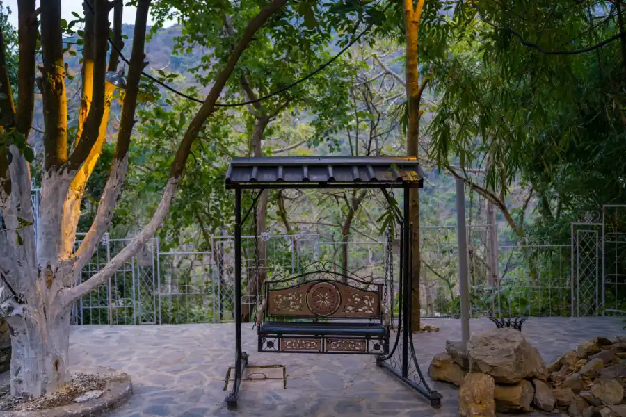 Zephyr Classic Hut, Mussoorie