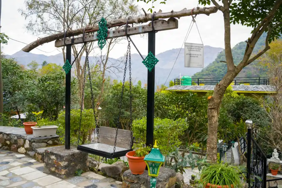 Zephyr Classic Hut, Mussoorie