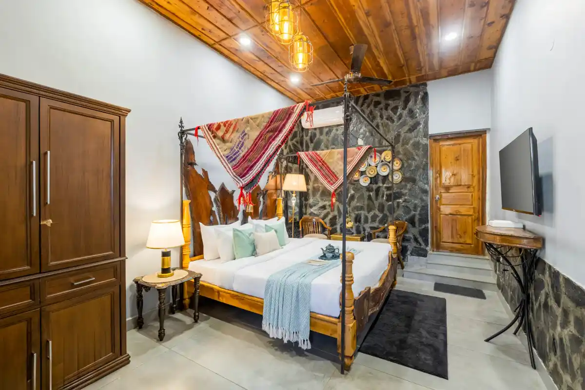 Zephyr Sierra, Mussoorie