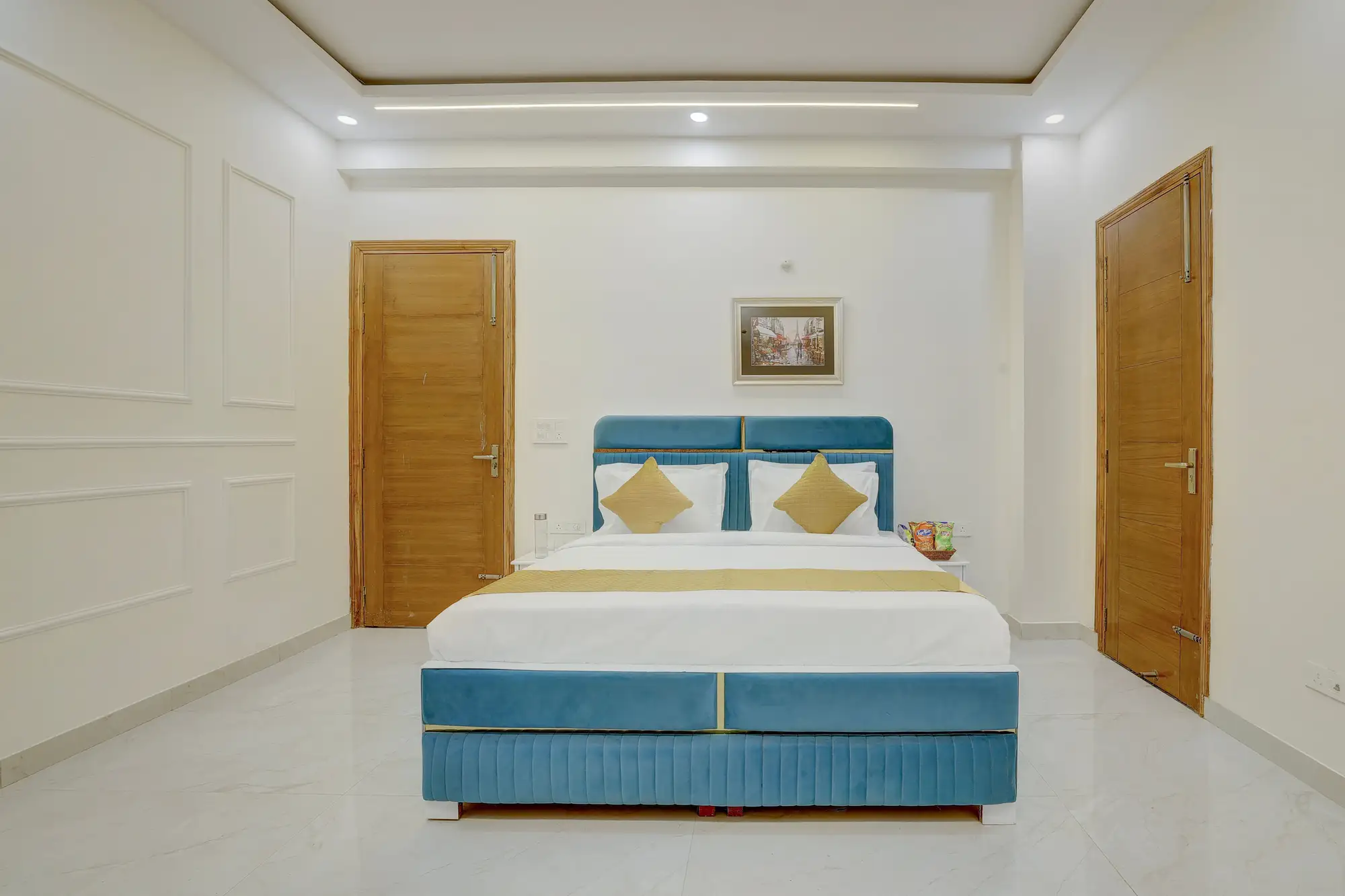 Zinnia, Delhi NCR